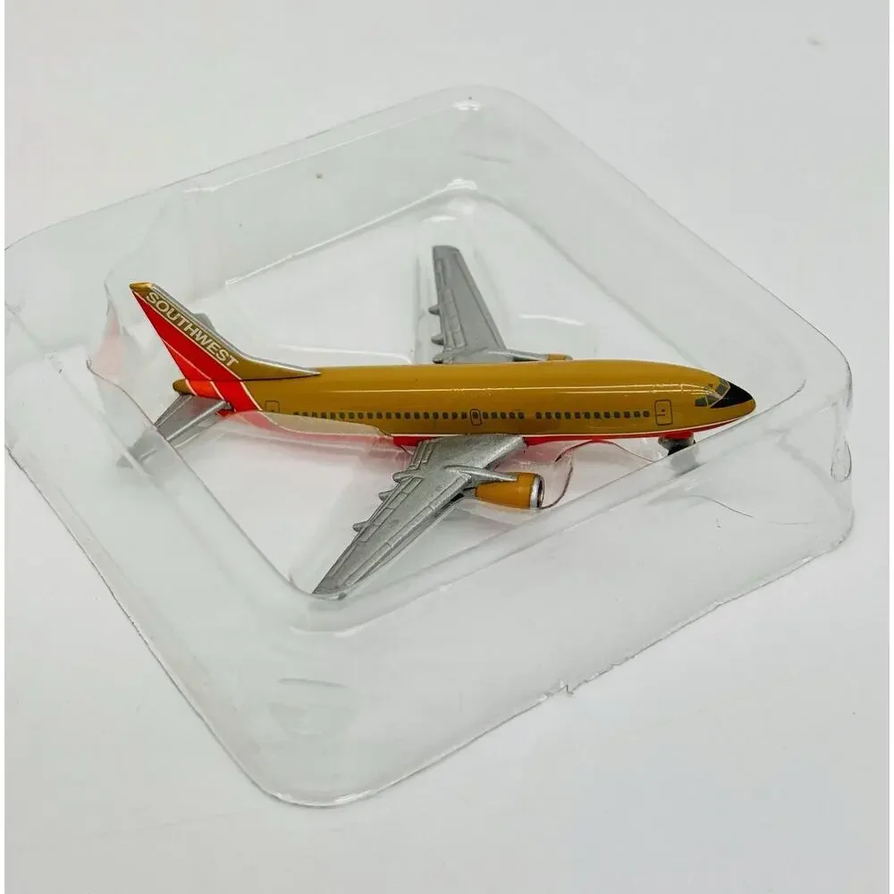 Herpa Wings 1:500 Southwest Airlines Boeing 737-300 Diecast 500562 New